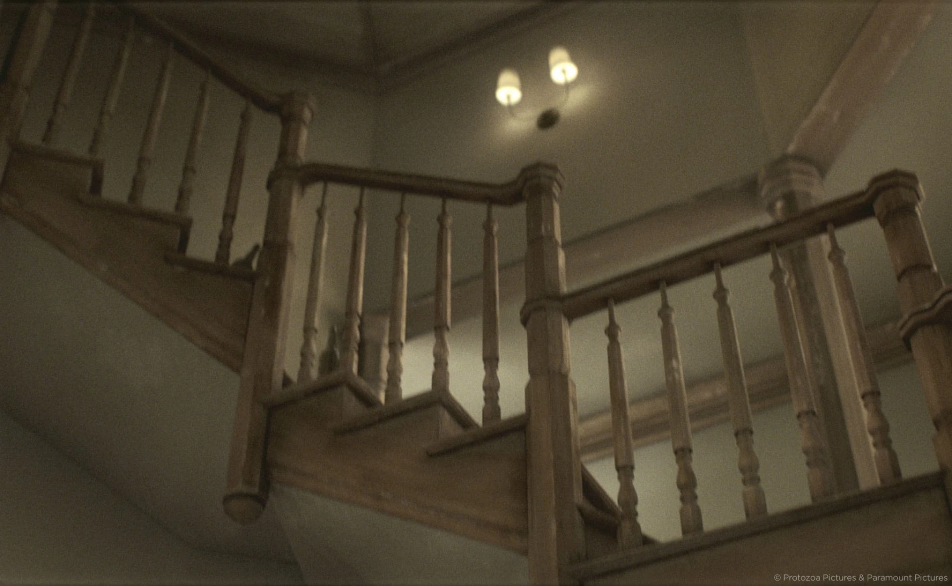 Mother! shot of the staircase after in final version from Raynault vfx