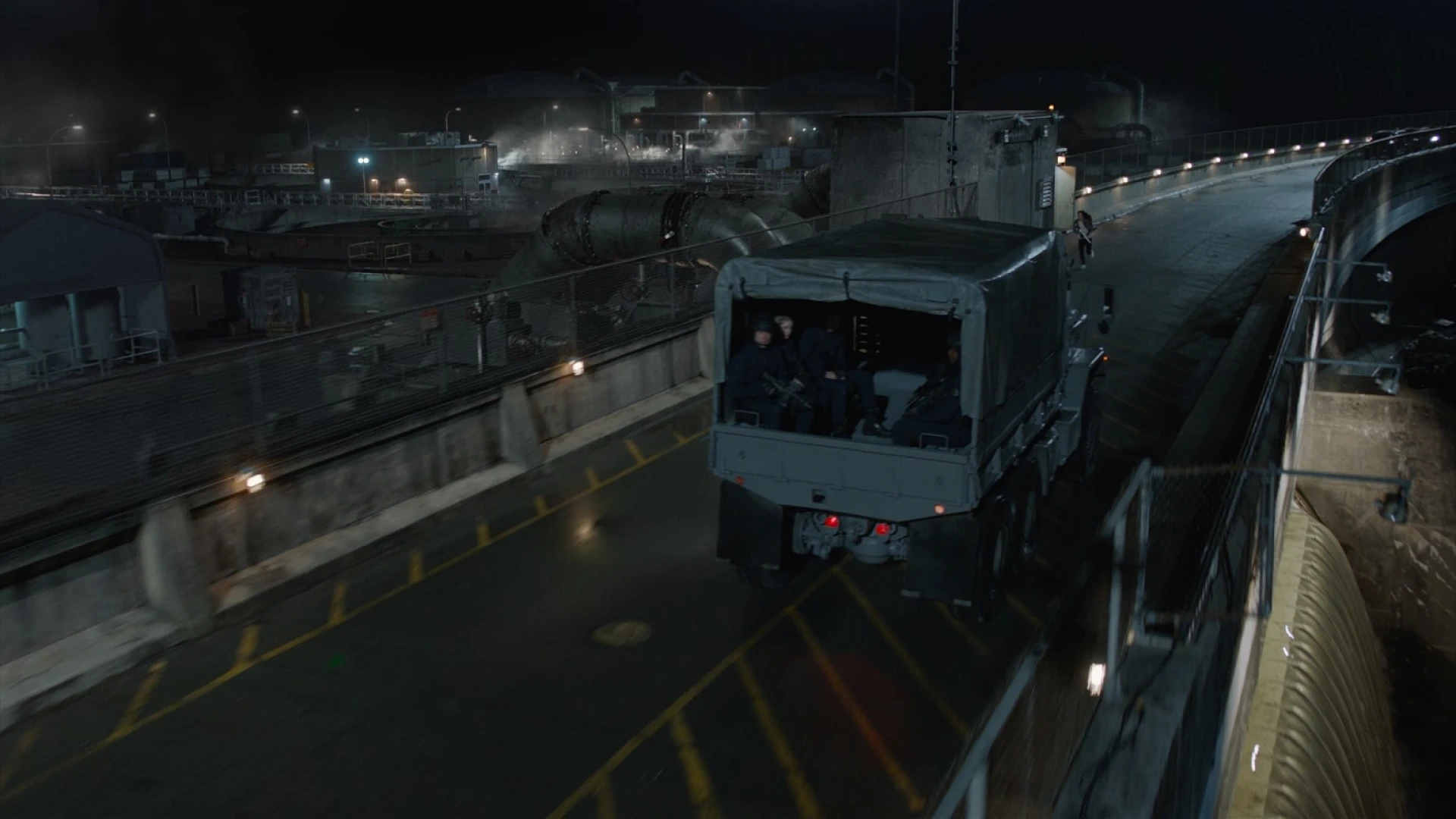 The Predator truck on road view Raynault vfx